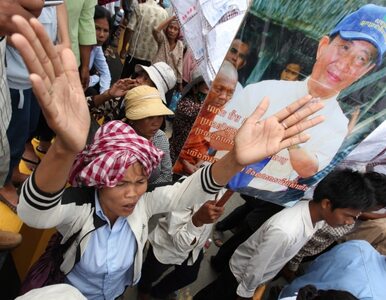 Miniatura: Kambodża: dziennikarz skazany za...