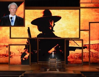 Miniatura: Clint Eastwood stawia na Romney'a