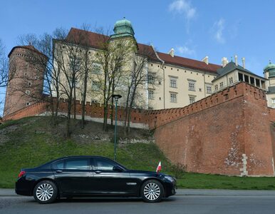 Miniatura: Politycy PiS 10 kwietnia odwiedzili Wawel....