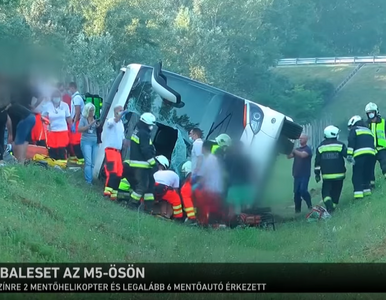 Miniatura: Wypadek autokaru z Polakami na Węgrzech....