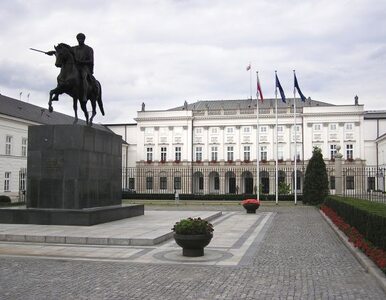 Miniatura: Dubieniecki mieszka w Pałacu Prezydenckim