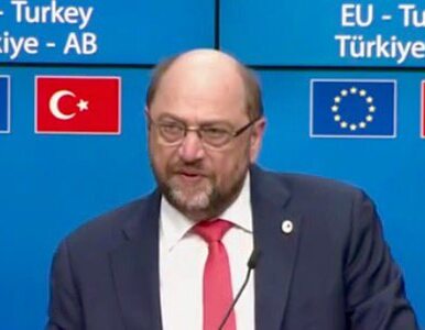 Miniatura: Schulz krytykuje Turcję za "zły kierunek...