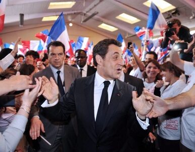 Miniatura: Sarkozy kokietuje wyborców Le Pen....