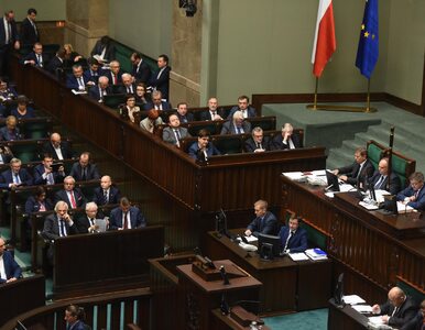 Miniatura: Najnowszy sondaż. Cztery partie w Sejmie,...