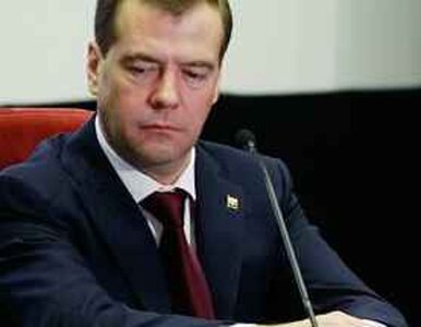 Miniatura: Miedwiediew karci ministrów Putina: w...