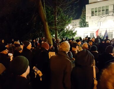 Miniatura: Demonstracje przed Sejmem i Senatem....