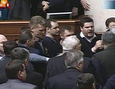 Miniatura: Szarpanina w ukraińskim parlamencie. Przed...