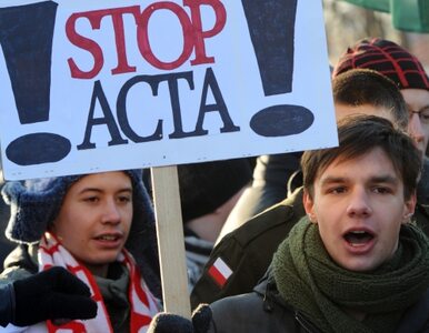 Miniatura: Minister o ACTA: nie zauważyliśmy, że...