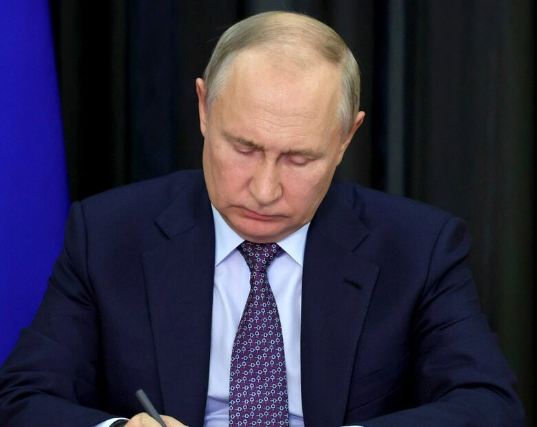 Miniatura: Wyciekły tajne dokumenty Kremla. Tak Putin...