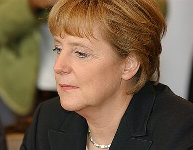 Miniatura: Merkel chce zmiany traktatu, by wzmocnić...
