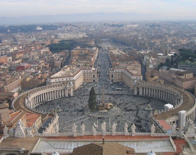 Miniatura: Włosi zarabiają na katolikach