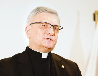 Miniatura: Rektor UKSW broni Jana Pawła II. „Wszyscy...