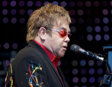 Miniatura: Elton John chce się spotkać z Putinem ws....