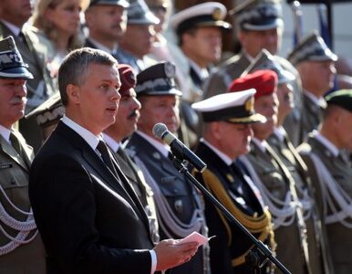 Minister obrony odznaczył zasłużonych żołnierzy