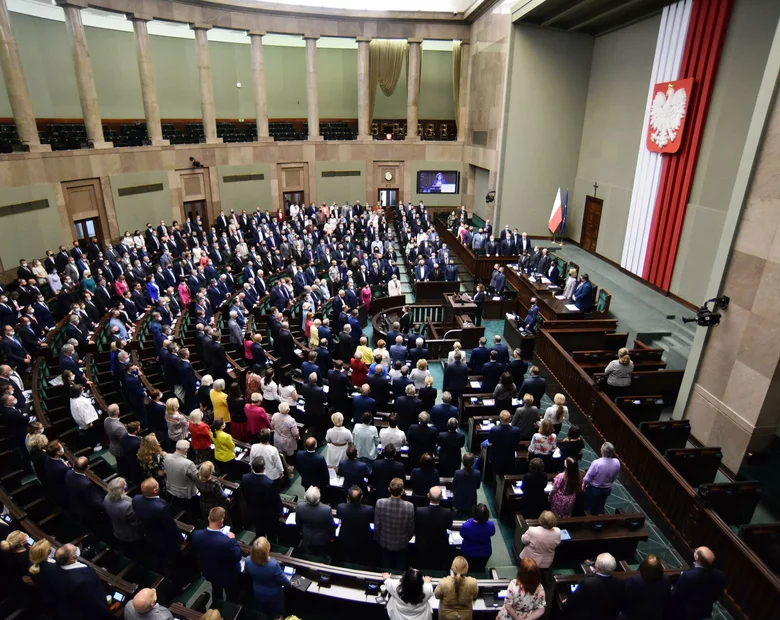 Miniatura: Sejm „na nowo”. PiS nie ma 230 posłów,...