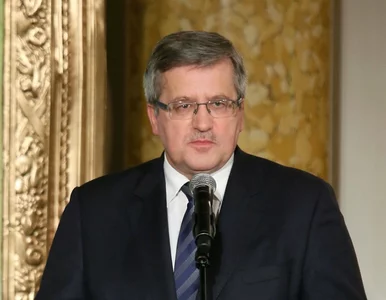 Miniatura: Komorowski broni Tulei, choć nie wymienia...