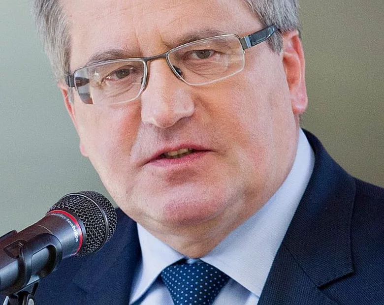 Miniatura: Komorowski nie pomoże matkom IV kwartału