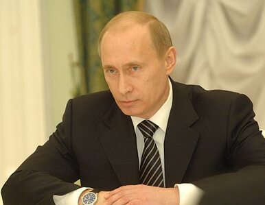 Miniatura: Moskwa sprzedaje koszulki z podobizną Putina