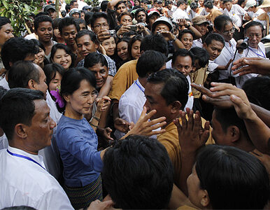 Miniatura: Birma: laureatka Nobla jednak chce do...