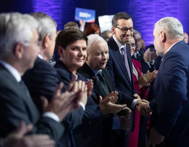 Miniatura: PiS wygrywa wybory. Kaczyński: Przed nami...