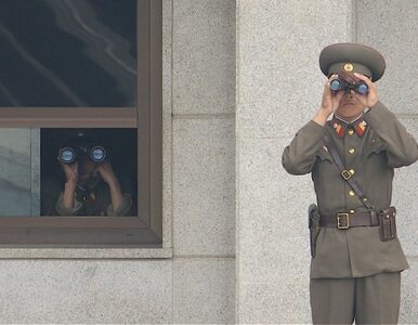Kim Dzong Il krytykuje stroje Koreańczyków, Koreańczycy umacniają granice