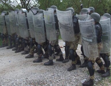 Miniatura: Unia powoli wycofuje siły z Kosowa