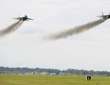 Dlaczego polskie myśliwce latają nad Litwą? "NATO ma jedno niebo"