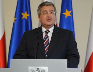 Miniatura: Komorowski podpisał ustawę o pobycie...