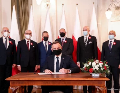 Miniatura: Nowe święto już oficjalnie, prezydent...