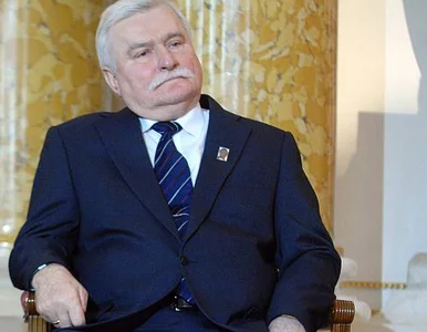 Miniatura: Wałęsa znów jest za, a nawet przeciw