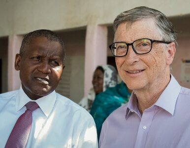 Ma status półboga, Bill Gates nazywa go przyjacielem. „Król cementu”...