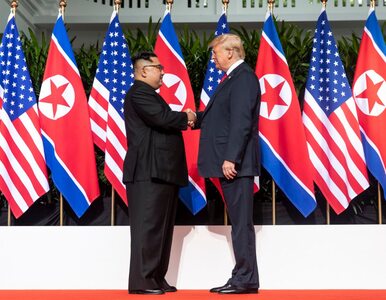 Ten uścisk dłoni przejdzie do historii. Trwa szczyt Trump – Kim Dzong Un