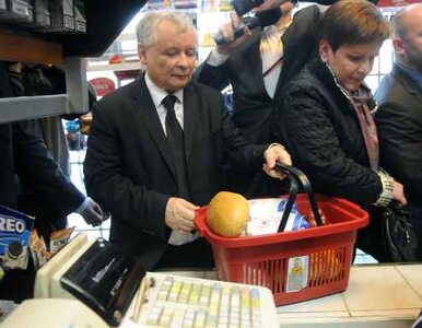 Miniatura: Kaczyński robi zakupy - cena cukru spada