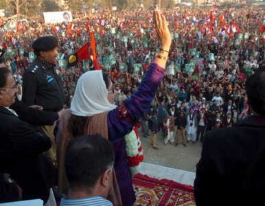 Miniatura: Benazir Bhutto pochowana