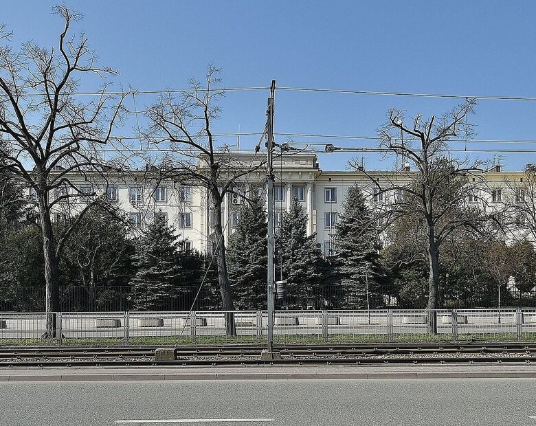 Miniatura: Jedna karetka i zamknięty szpital. Kulisy...