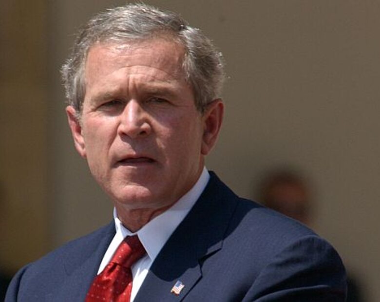 Miniatura: "Aresztujcie Busha, gdy będzie w Afryce!"