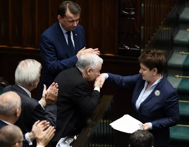 Miniatura: Dymisja ministra, kłopot z rzecznikiem....