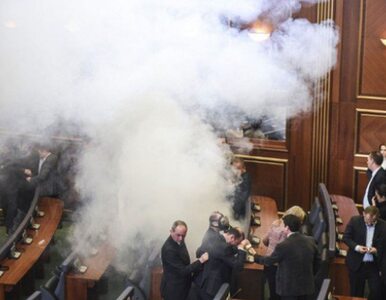 Demokracja po kosowsku. Rozpylili gaz łzawiący, nie wybrali prezydenta