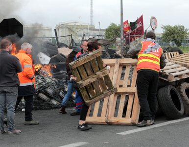 Miniatura: Związkowcy protestują we Francji. Na...