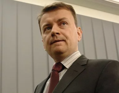 Miniatura: Błaszczak: Sikorski zachowuje się mało...