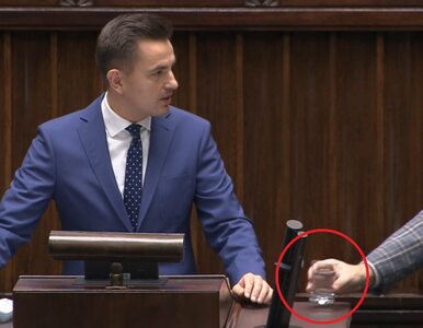 Miniatura: Sejm. Poseł KO „zaciął się” na mównicy....