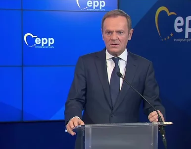 Miniatura: Tusk oskarża Dudę i Morawieckiego....