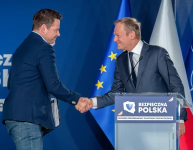 Miniatura: „Niedyskrecje parlamentarne”: Tusk poluje...