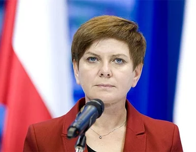 Miniatura: Szydło: to jest skandal! Do afer z drogami...