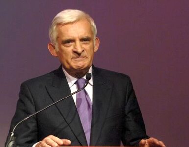 Miniatura: Buzek: nadal odczuwamy pustkę po śmierci...
