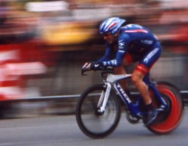 Miniatura: Lance Armstrong na podium w... zawodach...