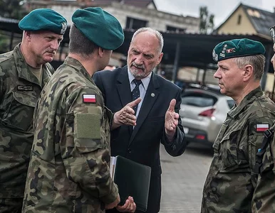 Miniatura: Antoni Macierewicz pokazał nagrania swoich...