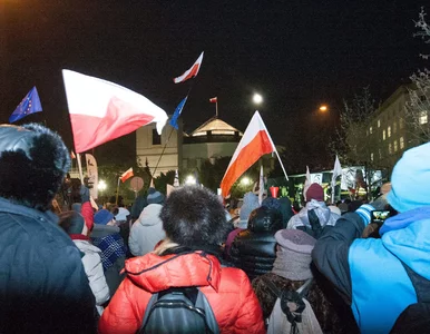 Miniatura: PO chce wyjaśnień od Szydło w sprawie...