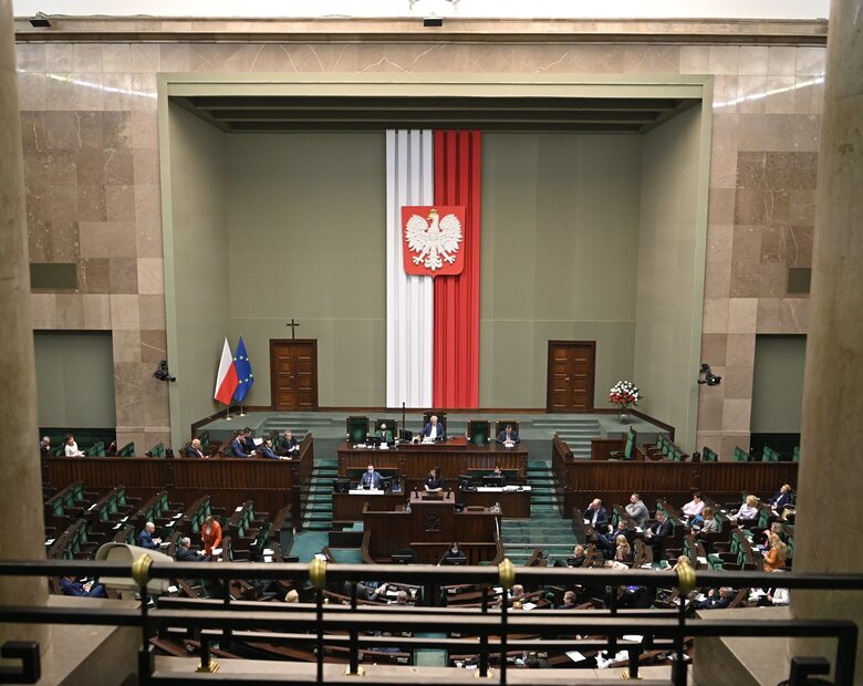 Miniatura: Sejm przyjął ustawę o dodatku...