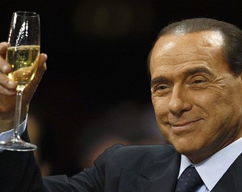 Miniatura: Nagi Berlusconi zmieni historię Włoch?